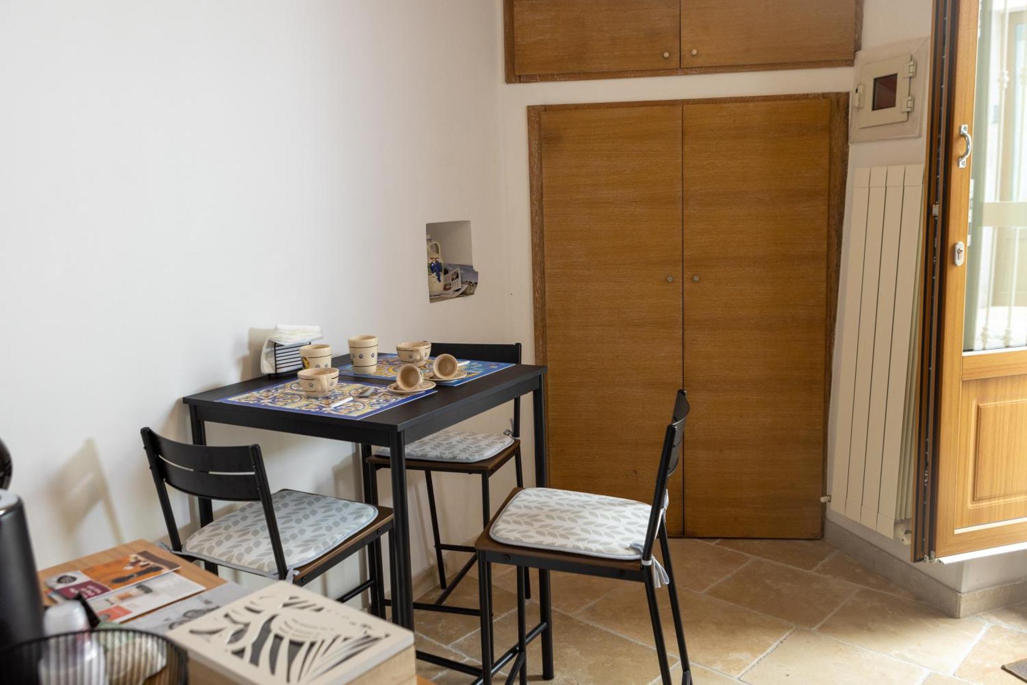 Piccola Pietra Apartment Martina Franca Bagian luar foto